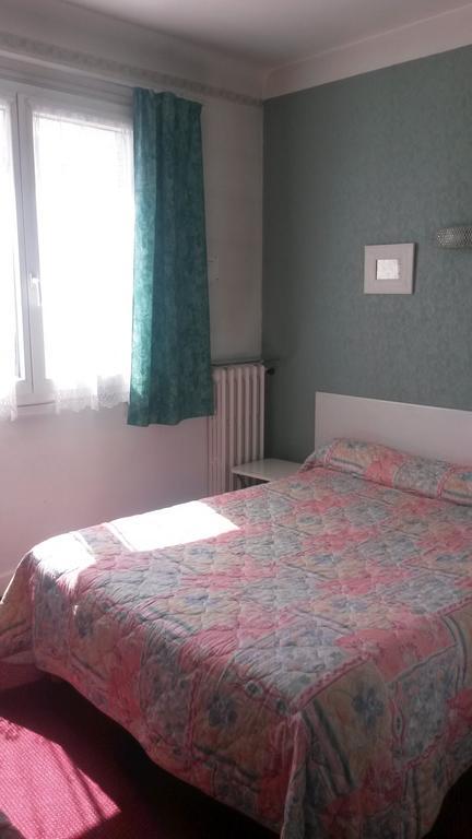 Central Hotel سانت-بريست الغرفة الصورة